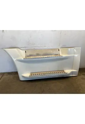 FREIGHTLINER Cascadia Side Fairing
