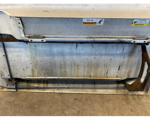 FREIGHTLINER Cascadia Side Fairing
