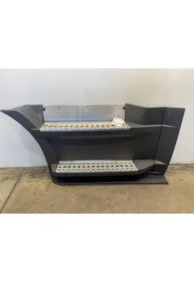 FREIGHTLINER Cascadia Side Fairing