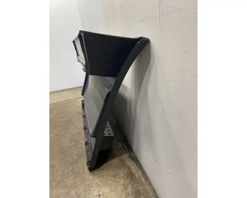 FREIGHTLINER Cascadia Side Fairing