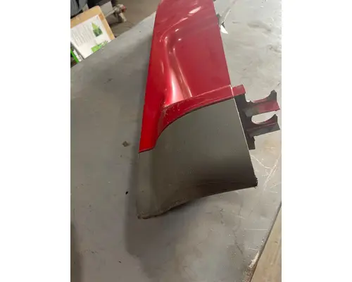 FREIGHTLINER Cascadia Side Fairing