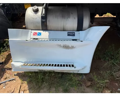 FREIGHTLINER Cascadia Side Fairing