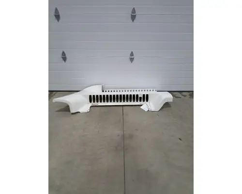 FREIGHTLINER Cascadia Skirt