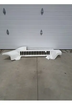 FREIGHTLINER Cascadia Skirt