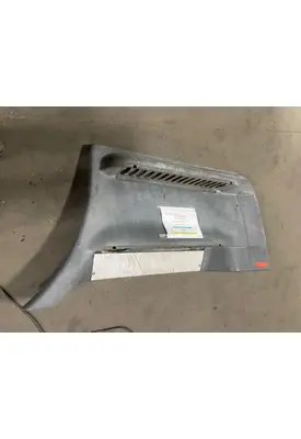 FREIGHTLINER Cascadia Skirt