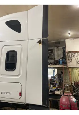 FREIGHTLINER Cascadia Sleeper Fairing