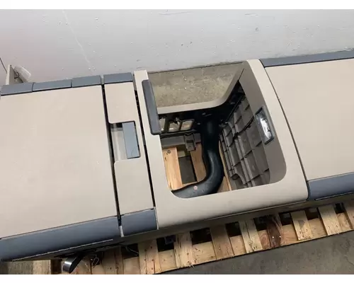 FREIGHTLINER Cascadia Sleeper