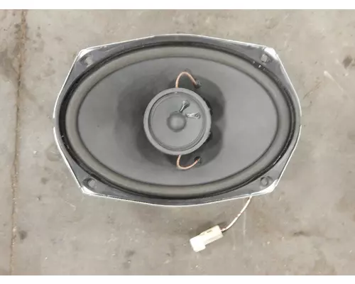 2014 freightliner cascadia door speakers