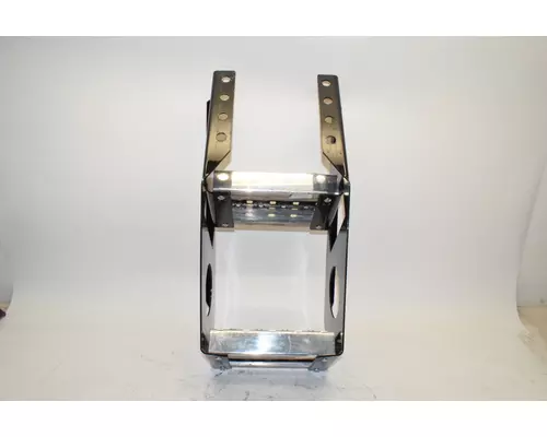 FREIGHTLINER Cascadia Step