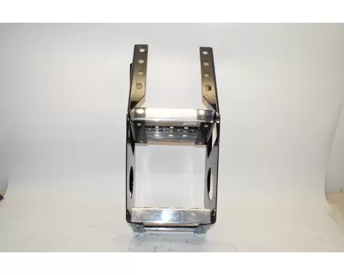 FREIGHTLINER Cascadia Step