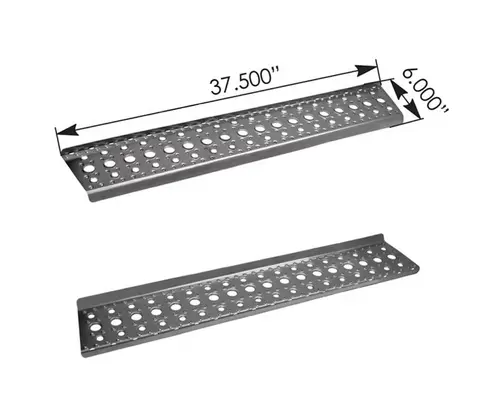 FREIGHTLINER Cascadia Step