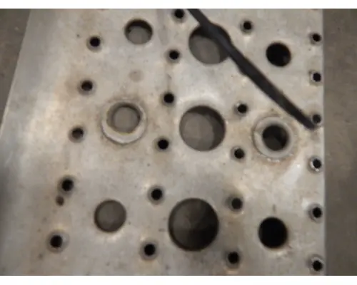 FREIGHTLINER Cascadia Step