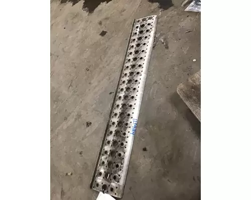 FREIGHTLINER Cascadia Step
