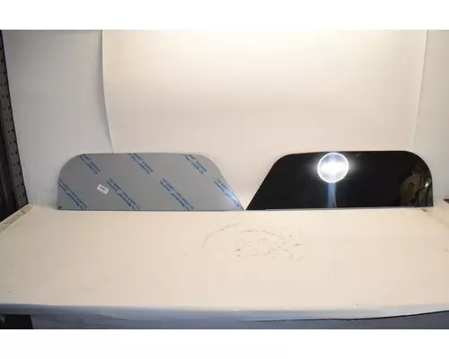 FREIGHTLINER Cascadia Sun Visor (External)