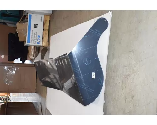 FREIGHTLINER Cascadia Sun Visor (External)