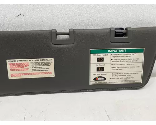 FREIGHTLINER Cascadia Sun Visor (External)