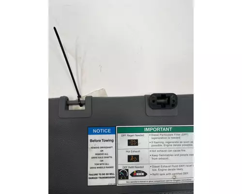 FREIGHTLINER Cascadia Sun Visor (External)