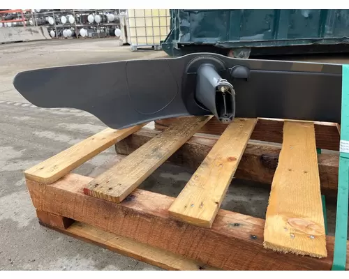 FREIGHTLINER Cascadia Sun Visor (External)