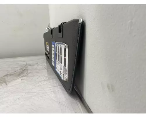 FREIGHTLINER Cascadia Sun Visor (External)