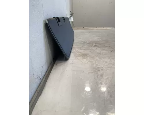 FREIGHTLINER Cascadia Sun Visor (External)