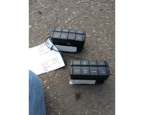 FREIGHTLINER Cascadia Switch Components