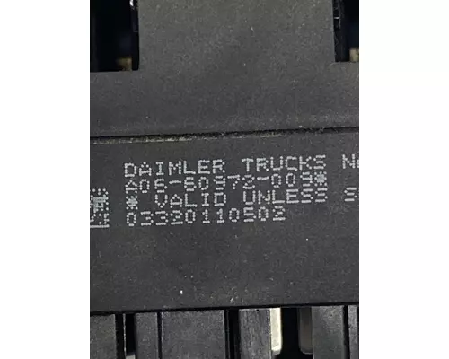 FREIGHTLINER Cascadia Switch Panel