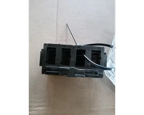 FREIGHTLINER Cascadia Switch Panels 124