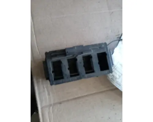 FREIGHTLINER Cascadia Switch Panels 124