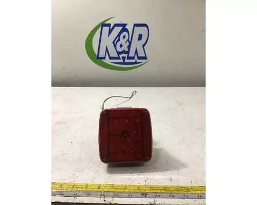 FREIGHTLINER Cascadia Tail Lamp