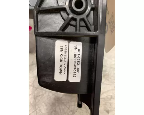 FREIGHTLINER Cascadia Throttle Body Assembly
