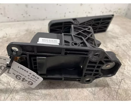 FREIGHTLINER Cascadia Throttle Body Assembly