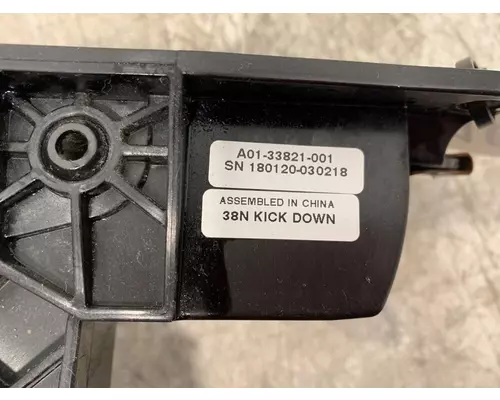 FREIGHTLINER Cascadia Throttle Body Assembly