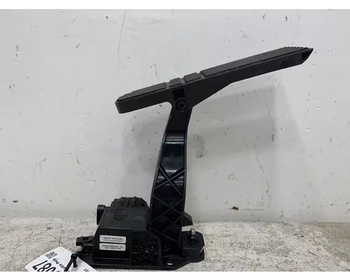 FREIGHTLINER Cascadia Throttle Body Assembly