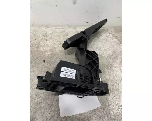 FREIGHTLINER Cascadia Throttle Body Assembly