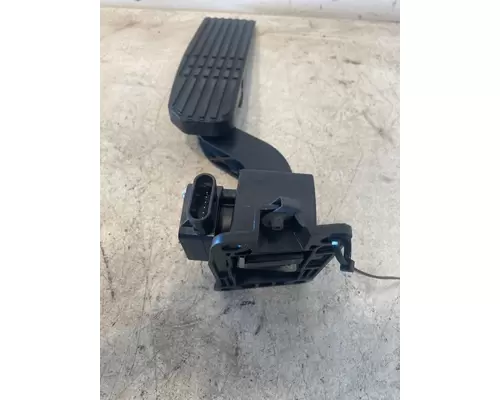 FREIGHTLINER Cascadia Throttle Body Assembly