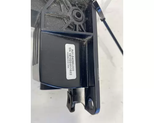 FREIGHTLINER Cascadia Throttle Body Assembly
