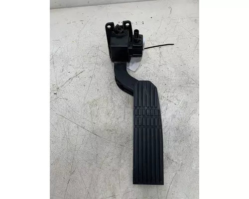 FREIGHTLINER Cascadia Throttle Pedal