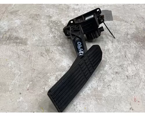 FREIGHTLINER Cascadia Throttle Pedal