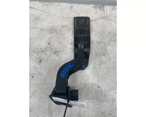 FREIGHTLINER Cascadia Throttle Pedal