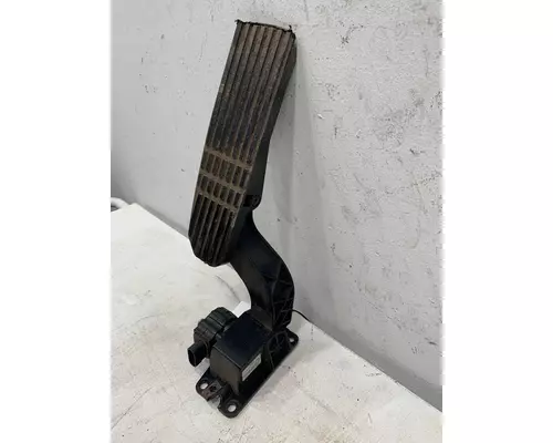 FREIGHTLINER Cascadia Throttle Pedal