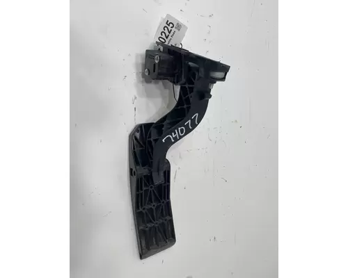 FREIGHTLINER Cascadia Throttle Pedal