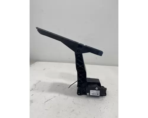 FREIGHTLINER Cascadia Throttle Pedal