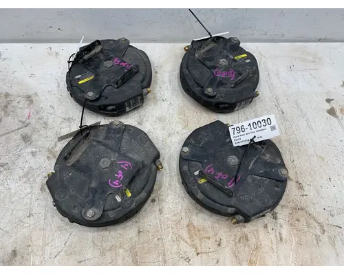 FREIGHTLINER Cascadia Tire