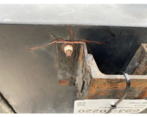 FREIGHTLINER Cascadia Tool Box