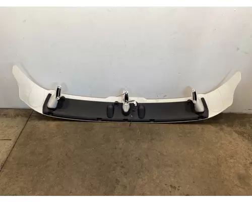 FREIGHTLINER Cascadia Visor