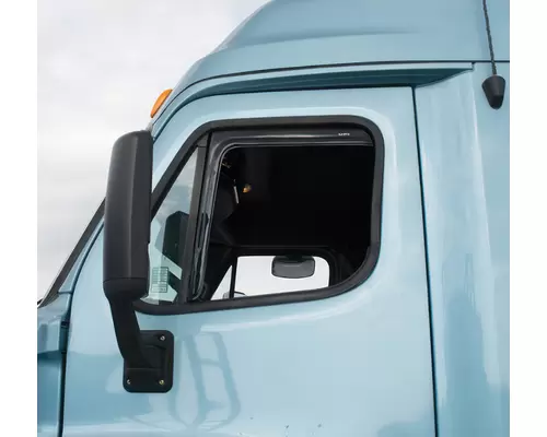 FREIGHTLINER Cascadia Visor