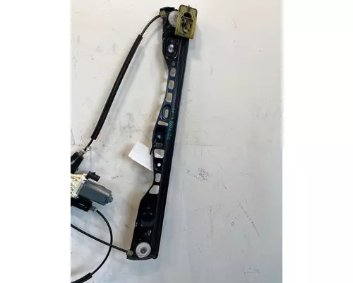 FREIGHTLINER Cascadia Window Regulator