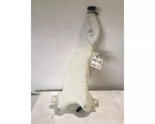 FREIGHTLINER Cascadia Windshield Washer Reservoir