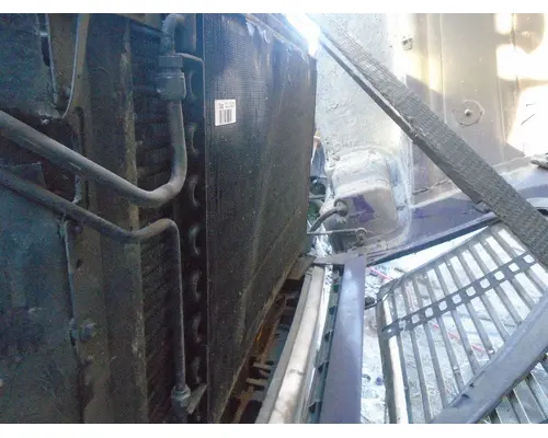 FREIGHTLINER Century_40608 AC Condenser