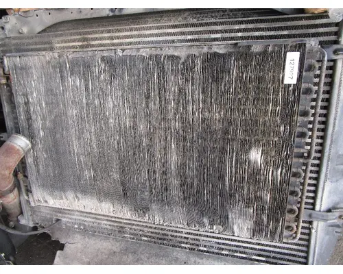 FREIGHTLINER Century_40608 AC Condenser